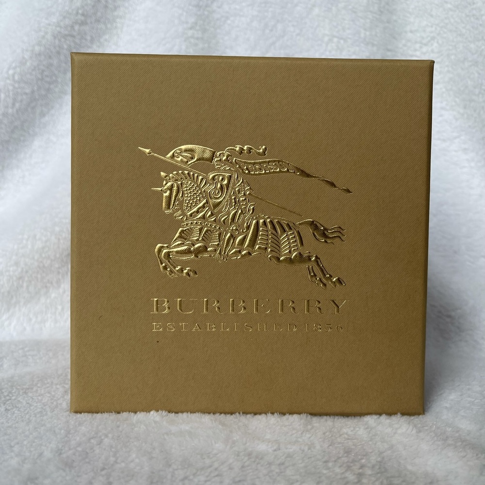 Authentic Women’s Burberry Watch - Picture 2 of 8